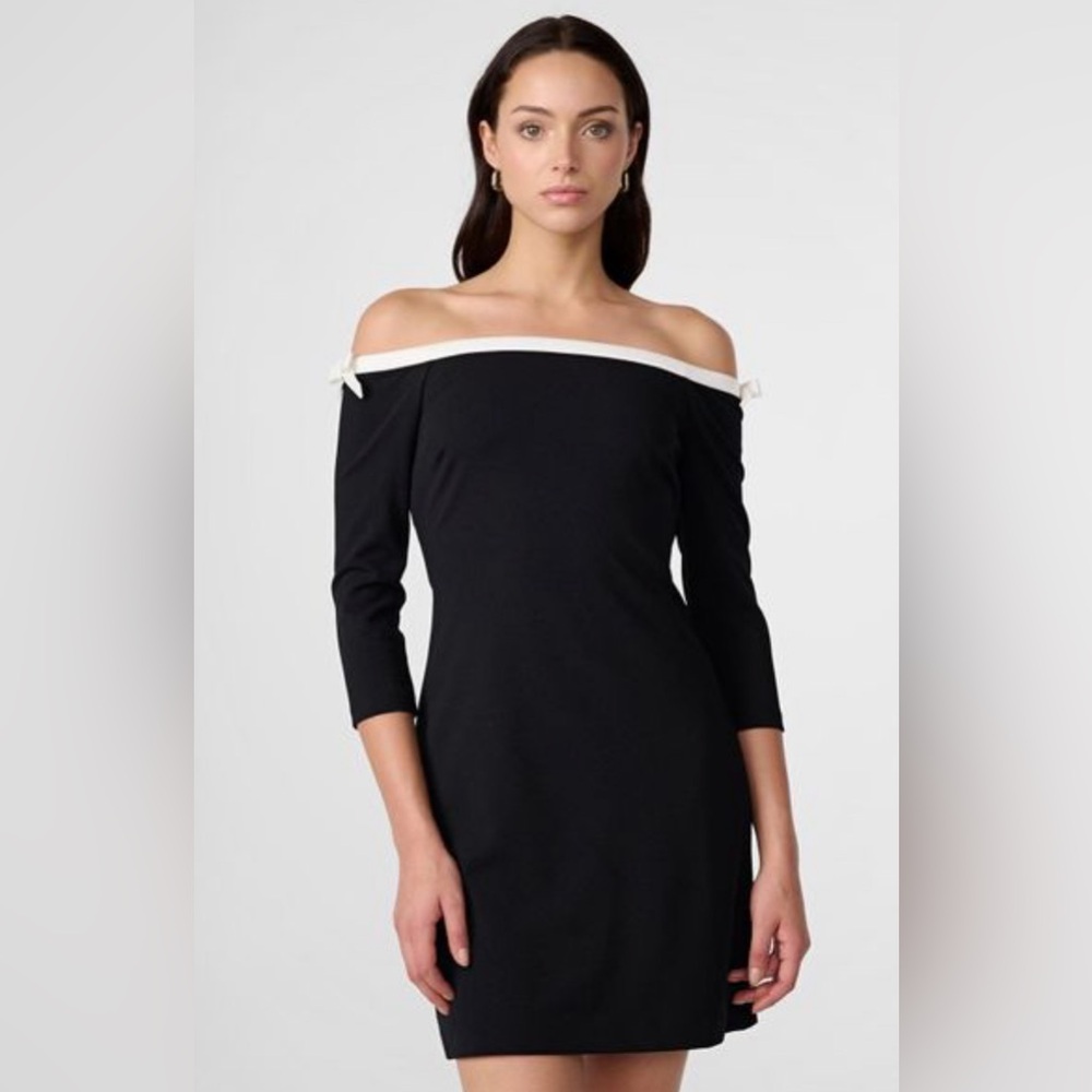 Karl Lagerfeld
Women's Bow Detail Off The Shoulder Dress Size 8